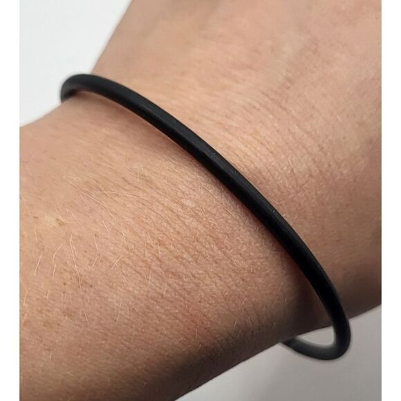 Matte Black Bangle Bracelet 8.3in - Picture 1 of 2